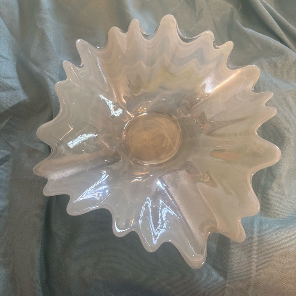 Vintage opalescent Light Green Murano Glass Bowl